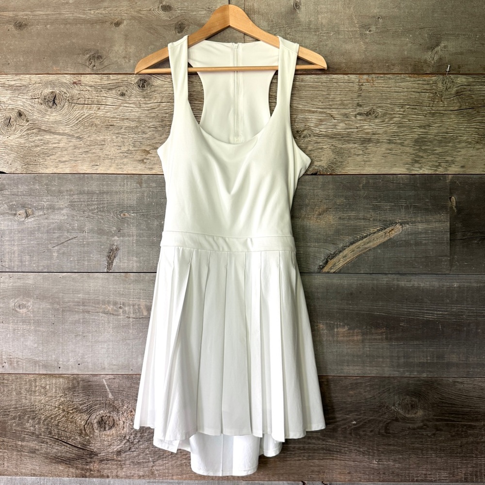 Vuori Womens Set Dress XL White Tennis Prep Pickleball Shorts Cutout Stretch Mod - Picture 6 of 15